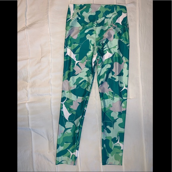 Bones Outfitters Sailfish Camo Leggings - Picture 10 of 14
